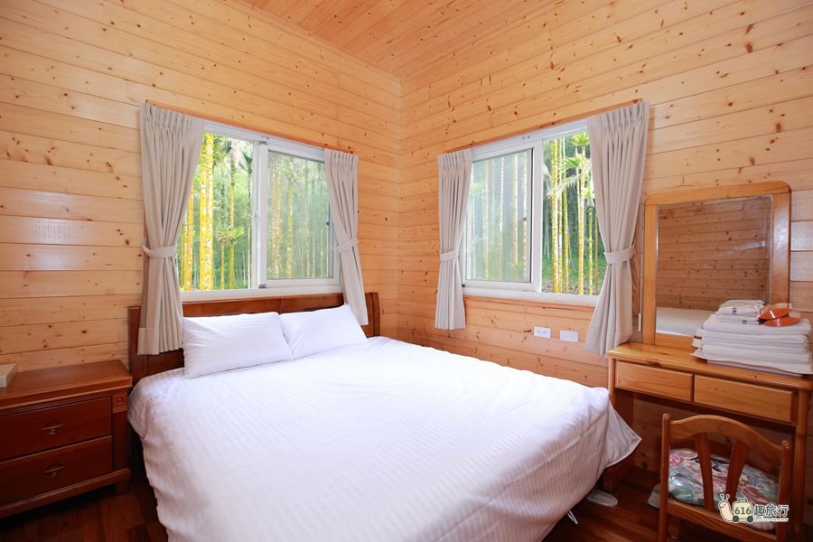 二樓：四人套房 - 房型照片