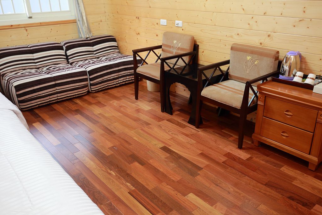 一樓：四人套房 - 房型照片